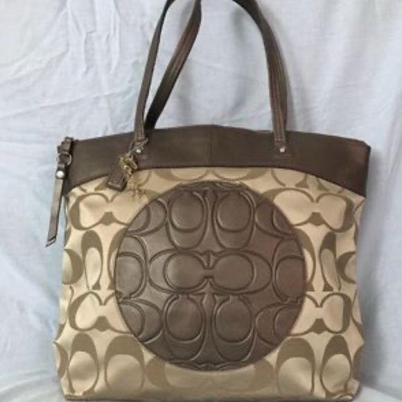 COACH LAURA NORTH SOUTH SIGNATURE TOTE F18336 - Picture 3 of 9